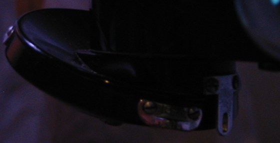 Positioning plaques and stop.